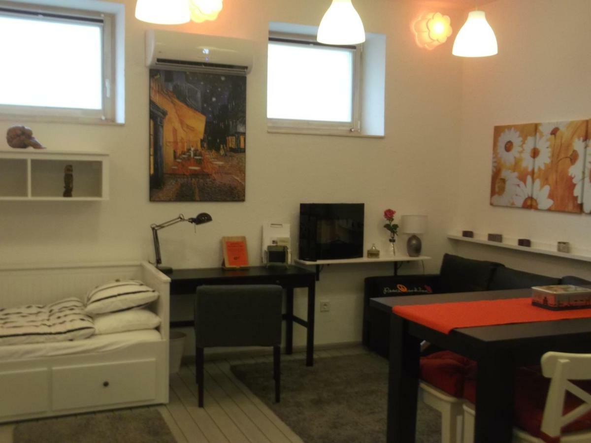 Belvarosi Apartmanszallo - Kiskunfélegyháza Eksteriør billede